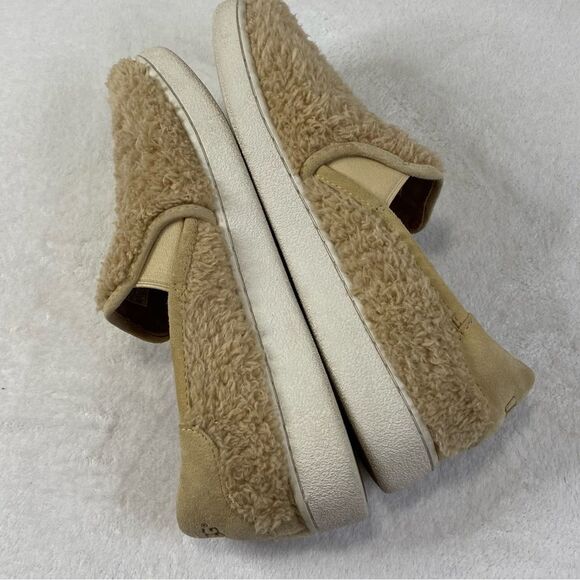 UGG AUSTRALIA RICCI SLIP ON SNEAKERS - Picture 4 of 11